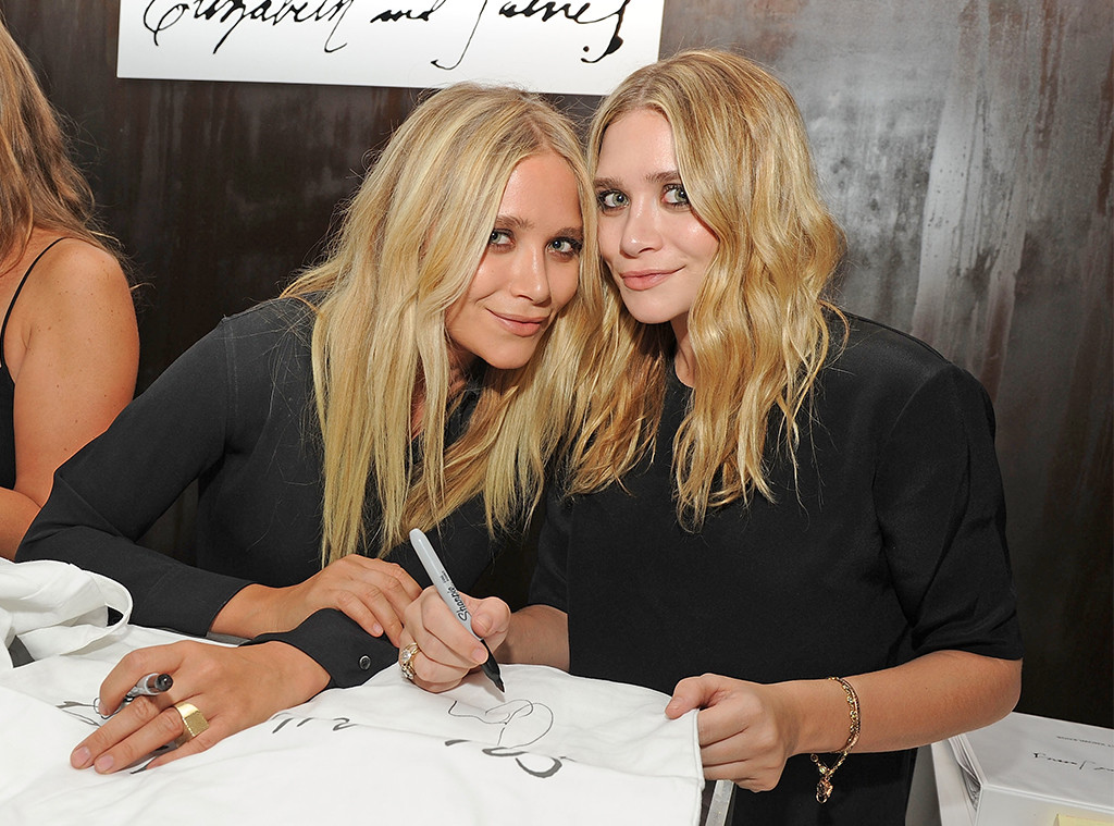 From Child Stars To Style Icons See Mary Kate Ashley Olsen S Fashion Week Appearances Over The Years E Online Uk